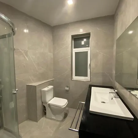 Seaviews Penthouse 2 Bedroom, 4 People Lägenhet *
