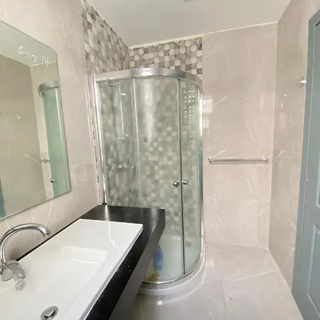 Seaviews Penthouse 2 Bedroom, 4 People St. Paul's Bay