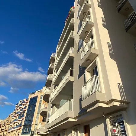Seaviews Penthouse 2 Bedroom, 4 People